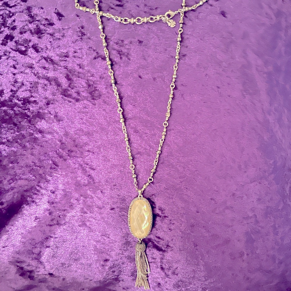 Long mother of pearl necklace